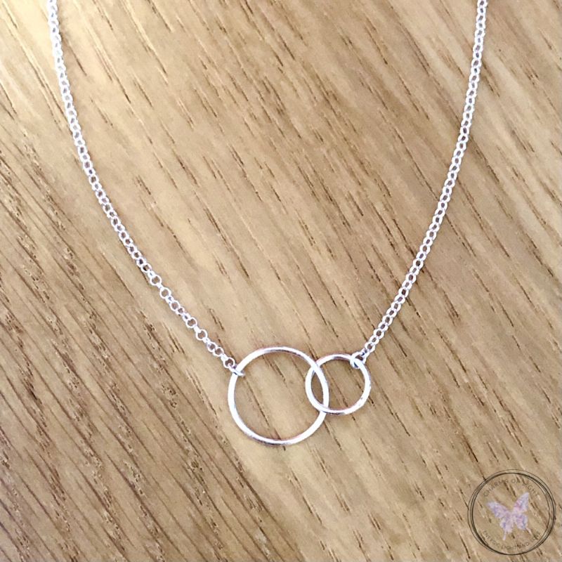 Silver Linked Circles Chain Necklace (20inches)